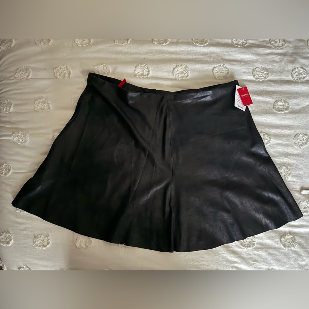 Spanx black faux leather flare skater skirt